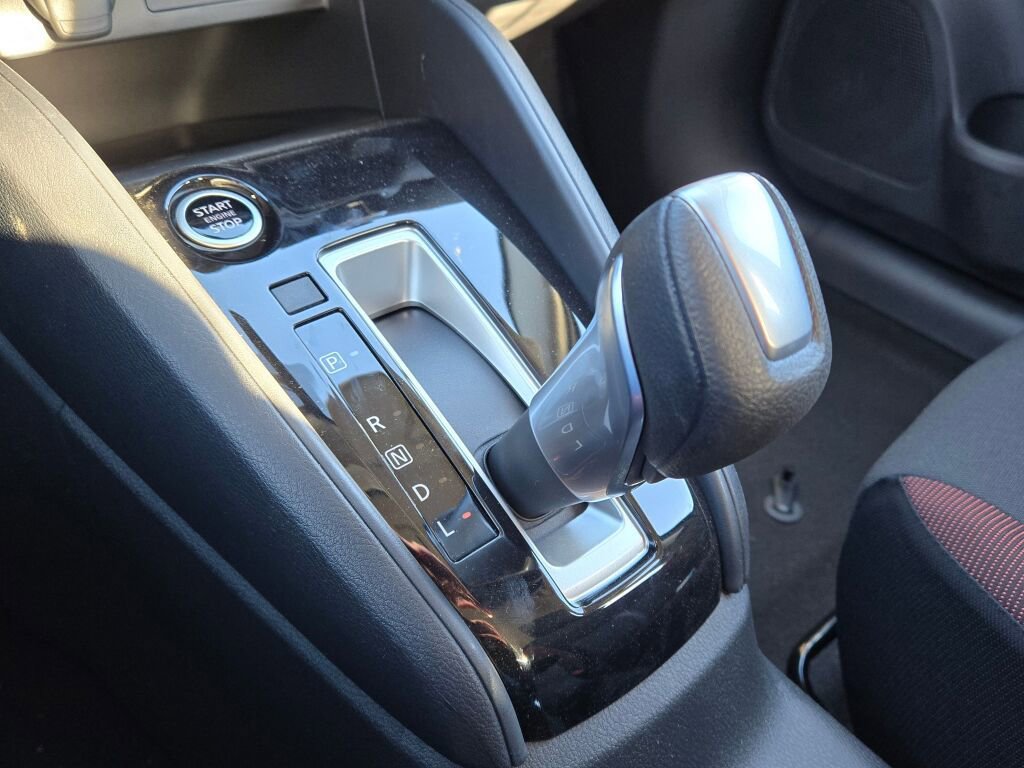 Used 2025 Nissan Versa SR w/ Trunk Package FWD image 20