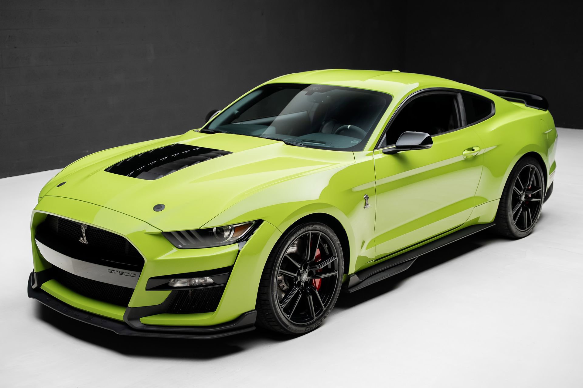 Used 2020 Ford Mustang Shelby GT500 w/ Technology Package image 5