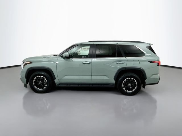 Used 2024 Toyota Sequoia SR5 w/ TRD Off-Road Package AWD/4WD image 4