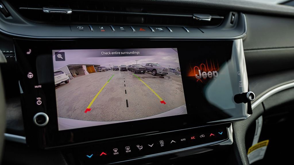 New 2026 Jeep Grand Cherokee Limited AWD/4WD image 29