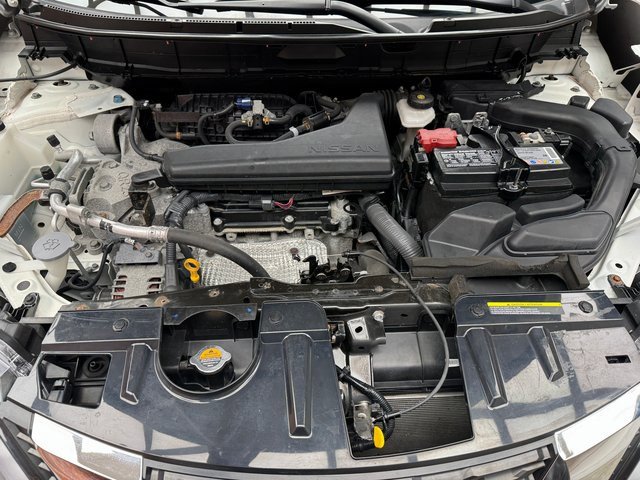 Used 2020 Nissan Rogue SV w/ Premium Package image 29