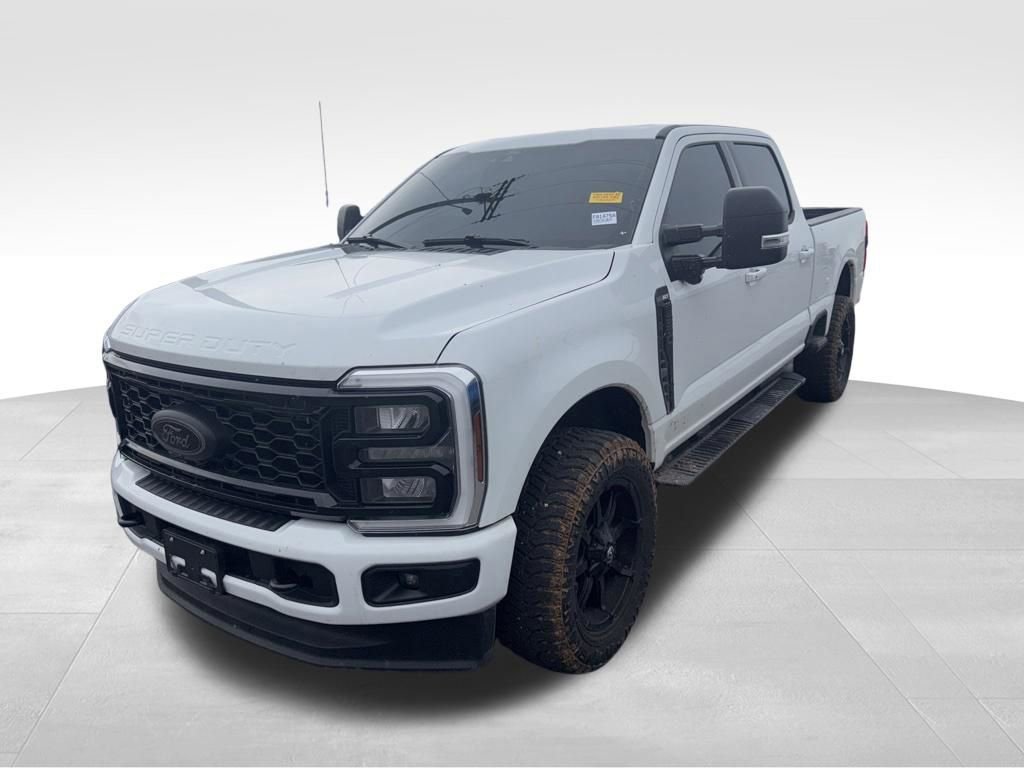 Used 2025 Ford F250 XLT w/ Black Appearance Package AWD/4WD image 6
