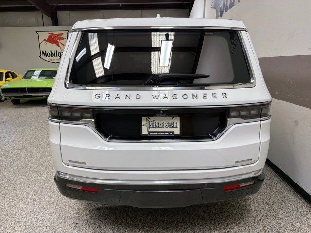Used 2022 Jeep Grand Wagoneer Series III w/ Rear Seat Video Group 1 AWD/4WD image 7