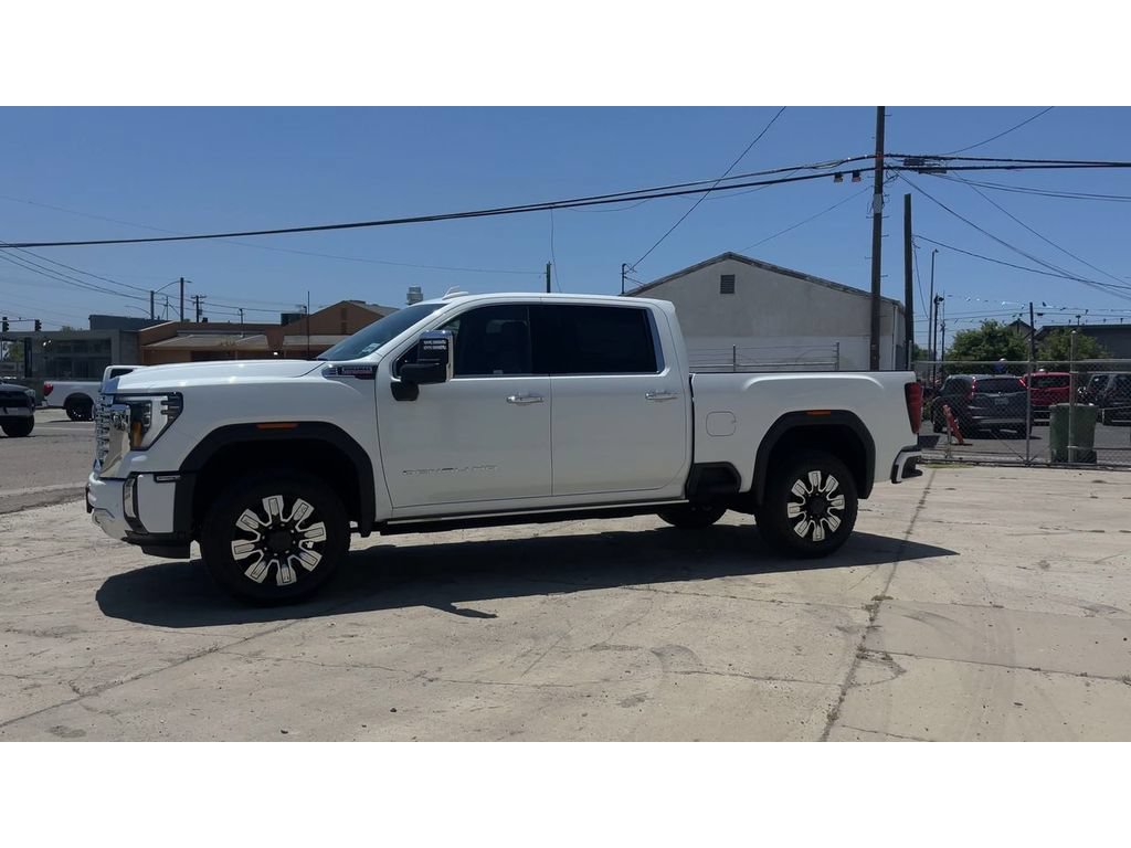 New 2026 GMC Sierra 2500 Denali w/ Denali Reserve Package AWD/4WD image 7