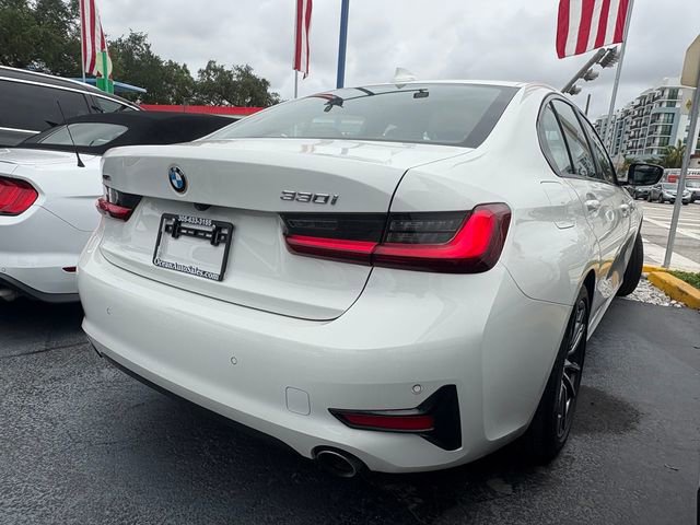 Used 2022 BMW 330i xDrive Sedan w/ Driving Assistance Package image 3