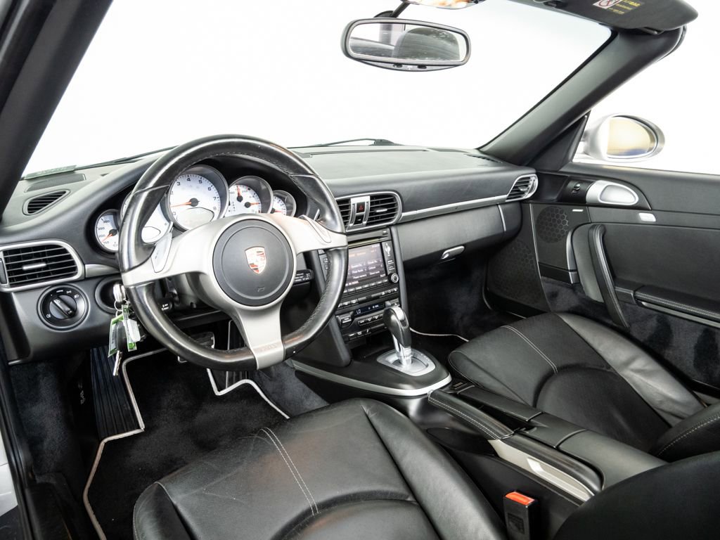 Used 2010 Porsche 911 Carrera S RWD image 4