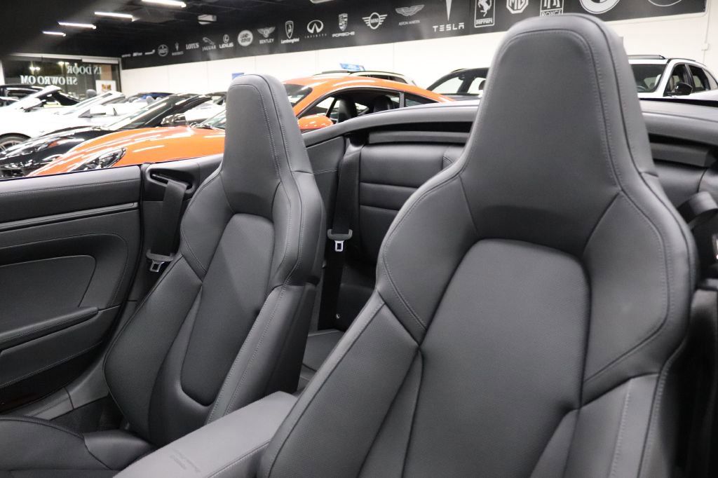 Used 2026 Porsche 911 GTS image 19