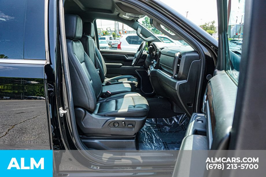 Used 2025 GMC Sierra 1500 SLT AWD/4WD image 22