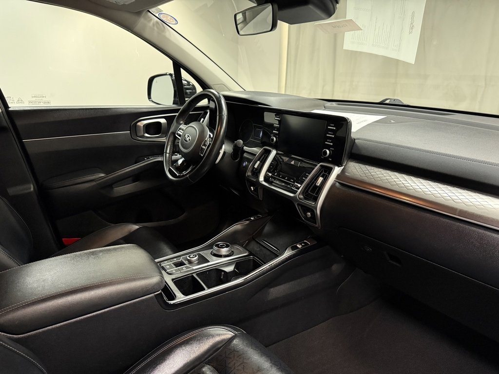 Used 2021 Kia Sorento S image 16