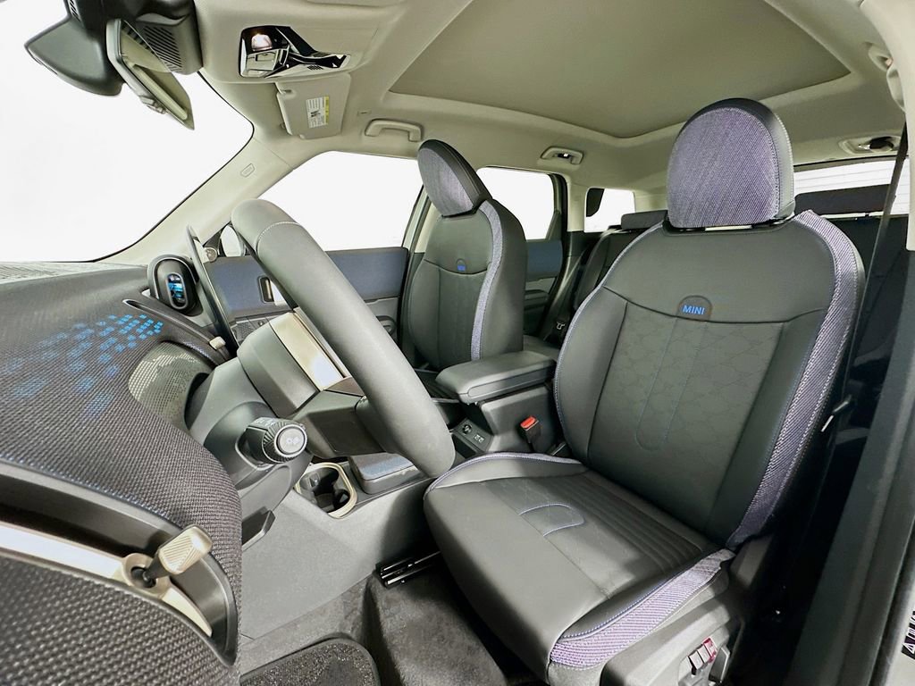 Certified 2025 MINI Cooper Countryman S image 16