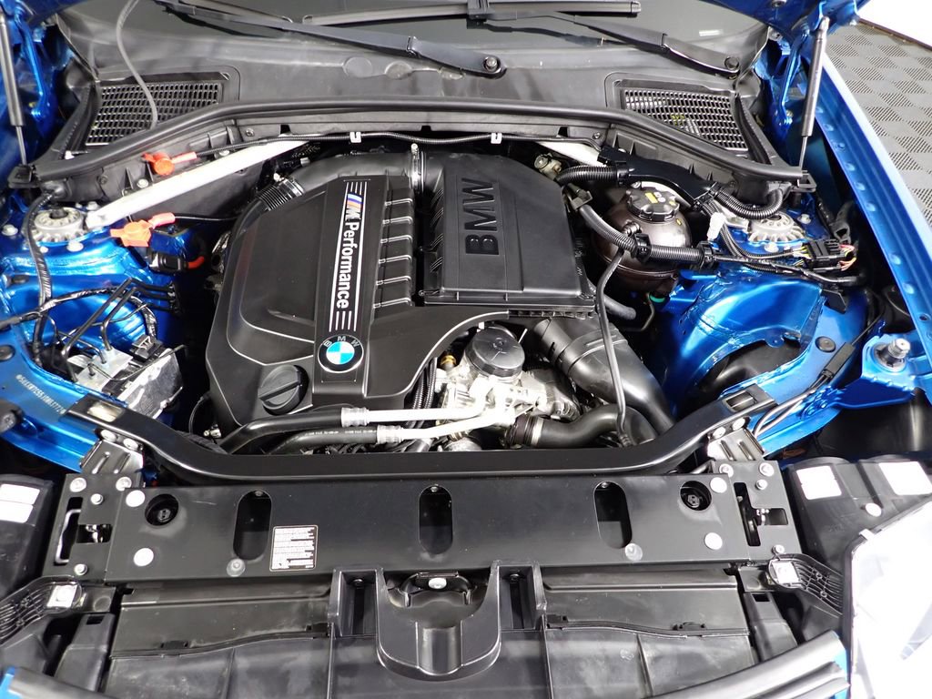 Used 2018 BMW X4 M40i image 9