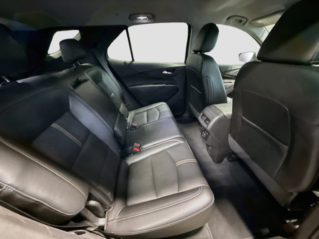 Used 2023 Chevrolet Equinox Premier AWD/4WD image 26
