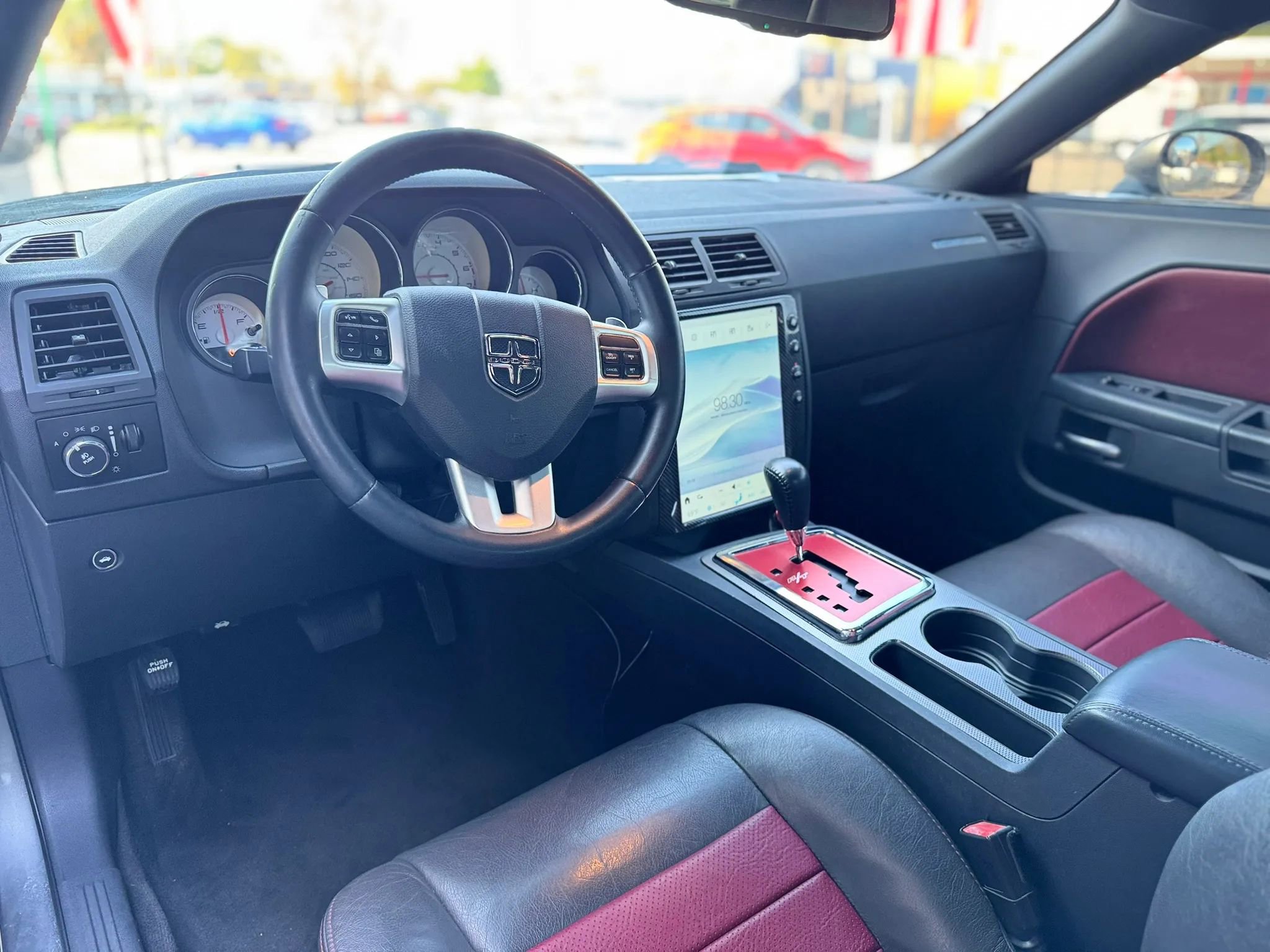 Used 2012 Dodge Challenger R/T image 33