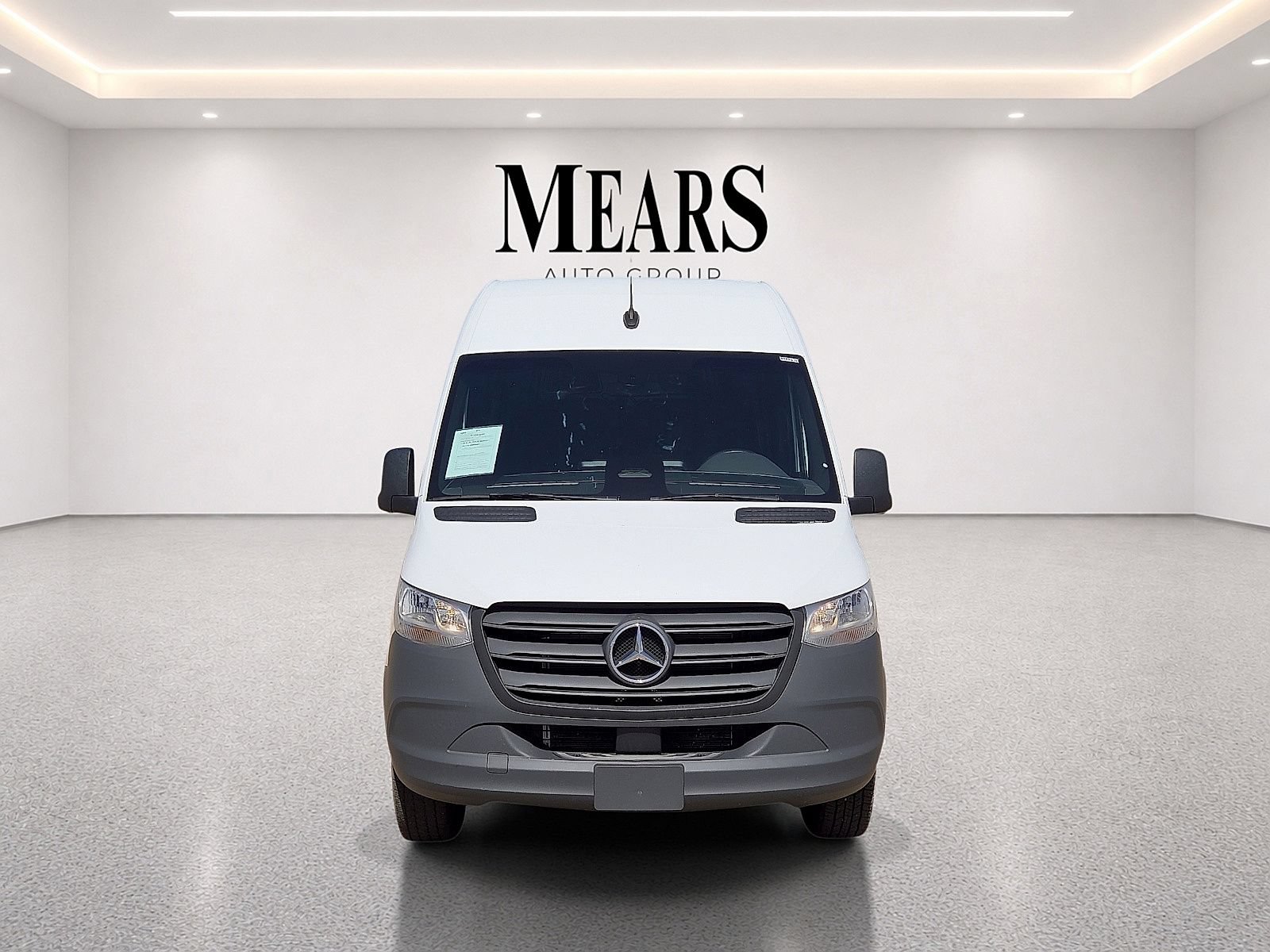 Used 2025 Mercedes-Benz Sprinter 2500 image 8