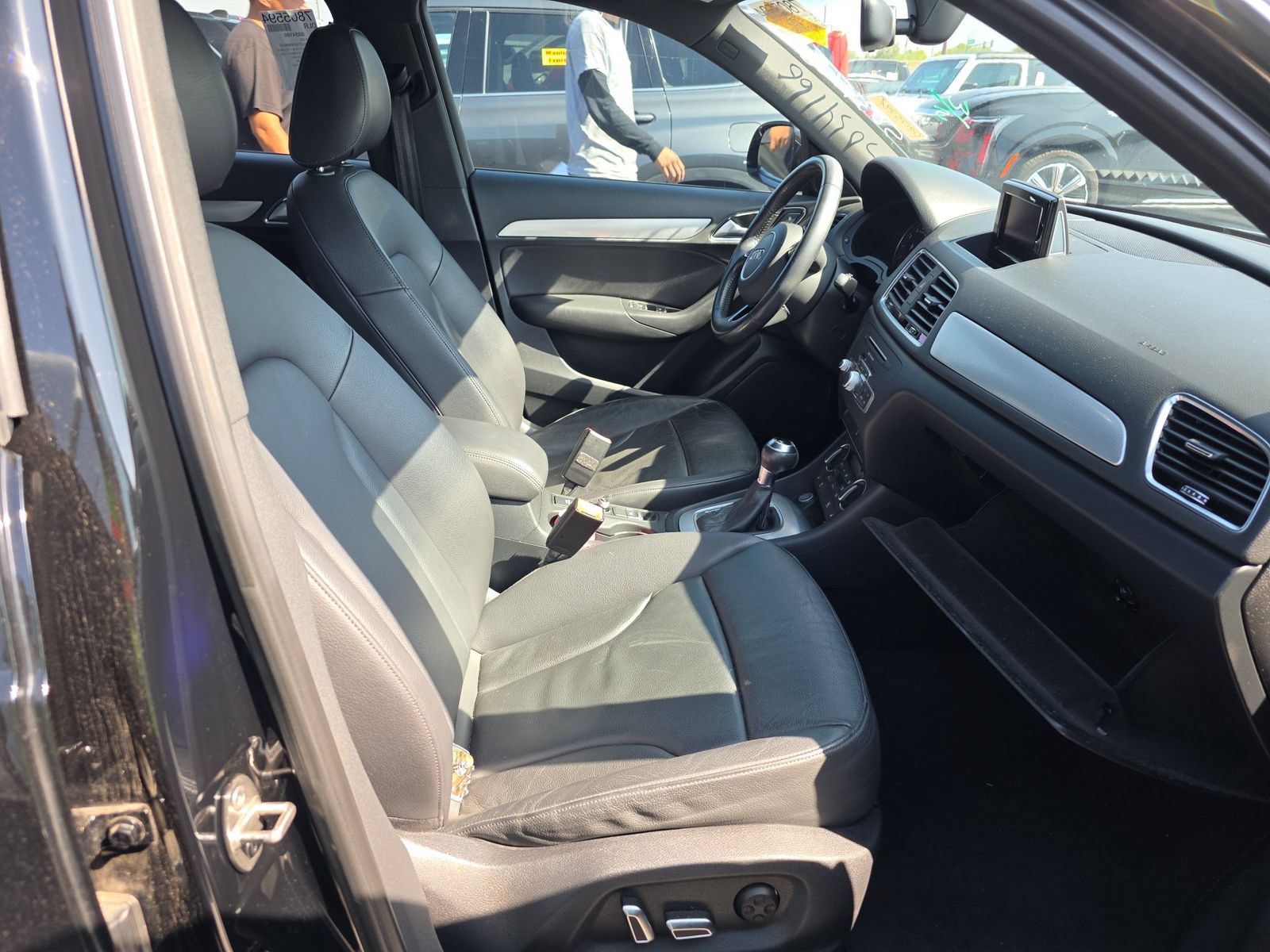 Used 2018 Audi Q3 2.0T Premium w/ Convenience Package FWD image 11