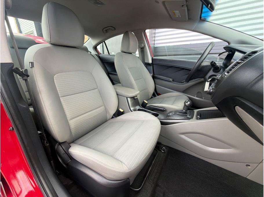 Used 2016 Kia Forte LX w/ LX Popular Plus Package FWD image 19