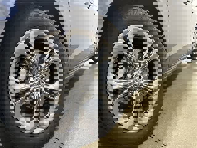 Certified 2024 Honda Accord EX image 27