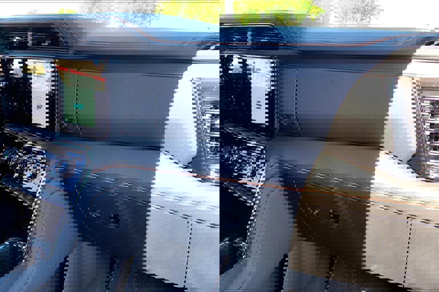 Used 2025 GMC Sierra 2500 AT4 w/ AT4 Premium Plus Package image 19