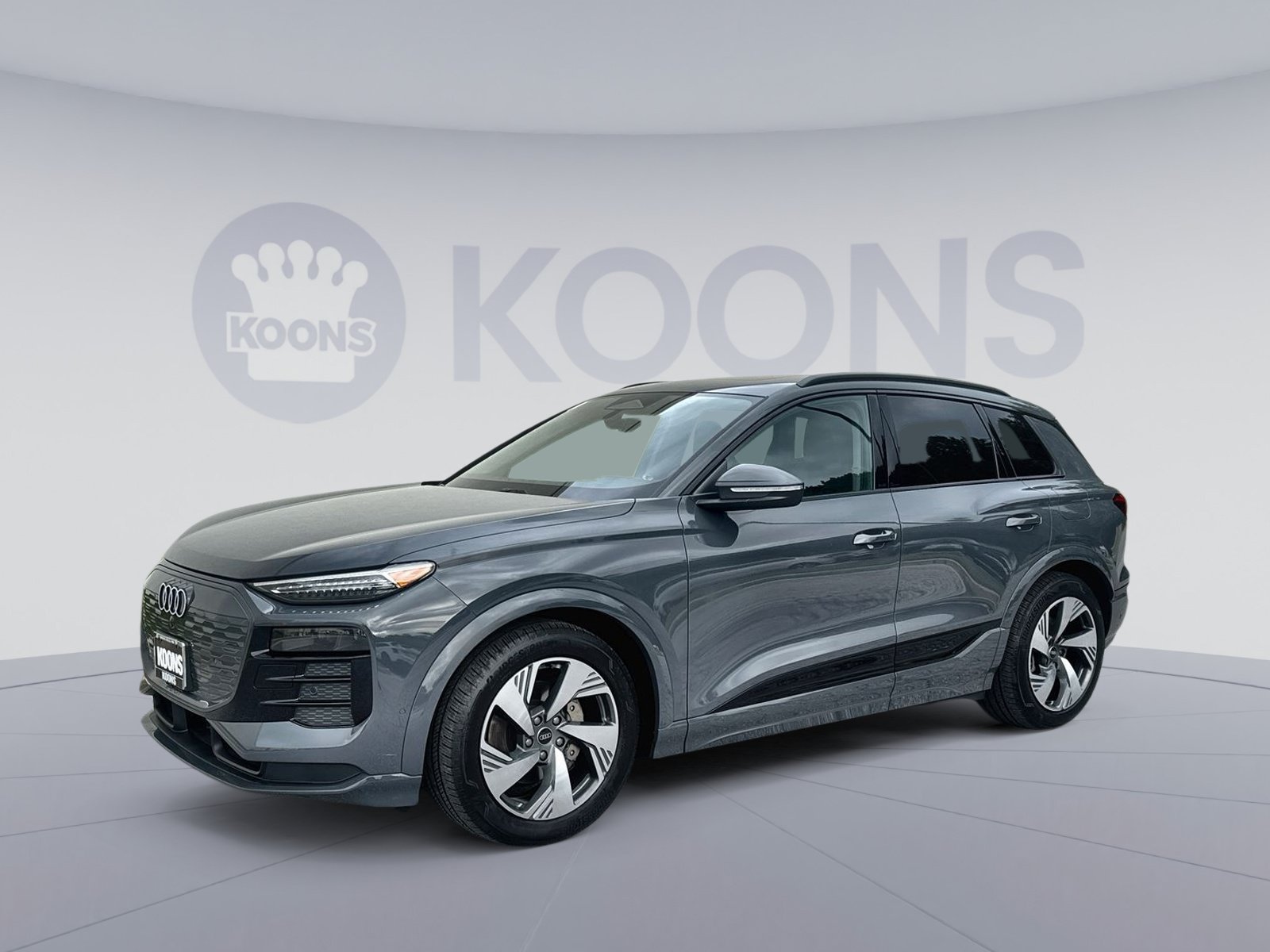 Used 2025 Audi Q6 e-tron Prestige AWD/4WD image 1