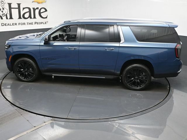 New 2025 Chevrolet Suburban Premier image 22