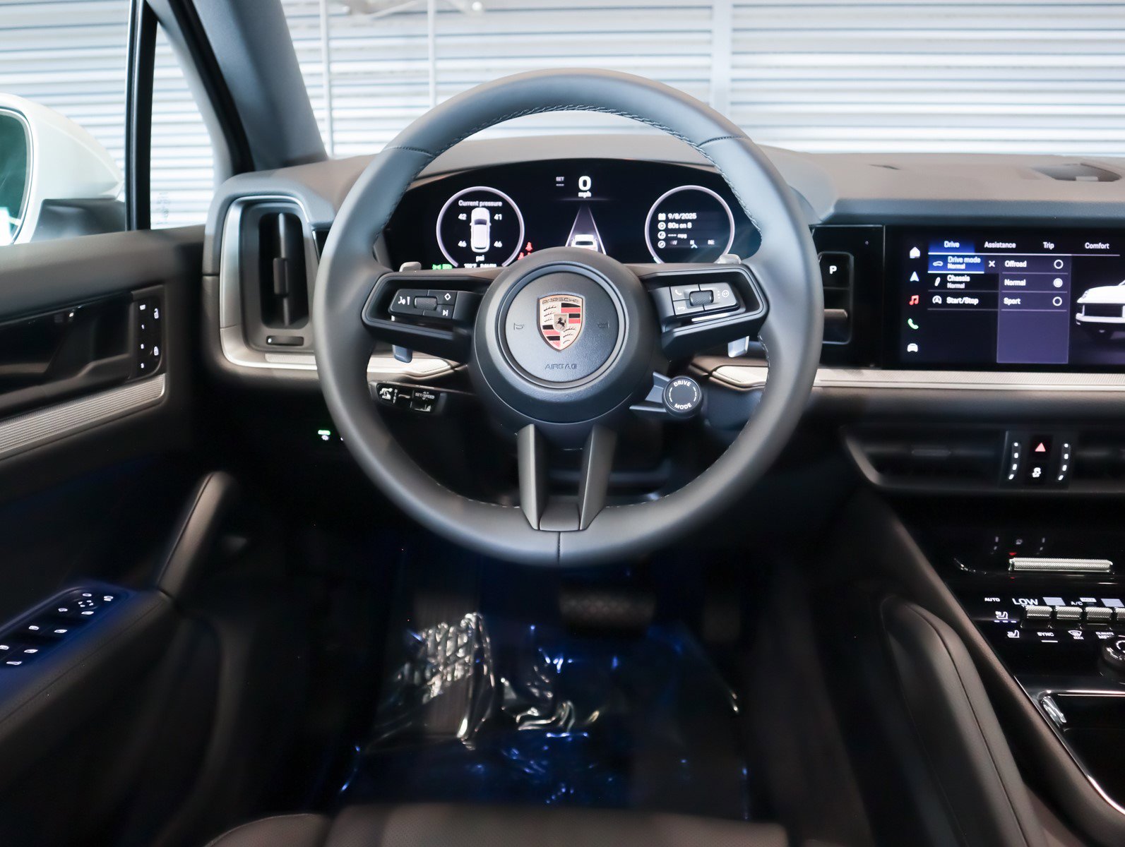 New 2026 Porsche Cayenne image 15