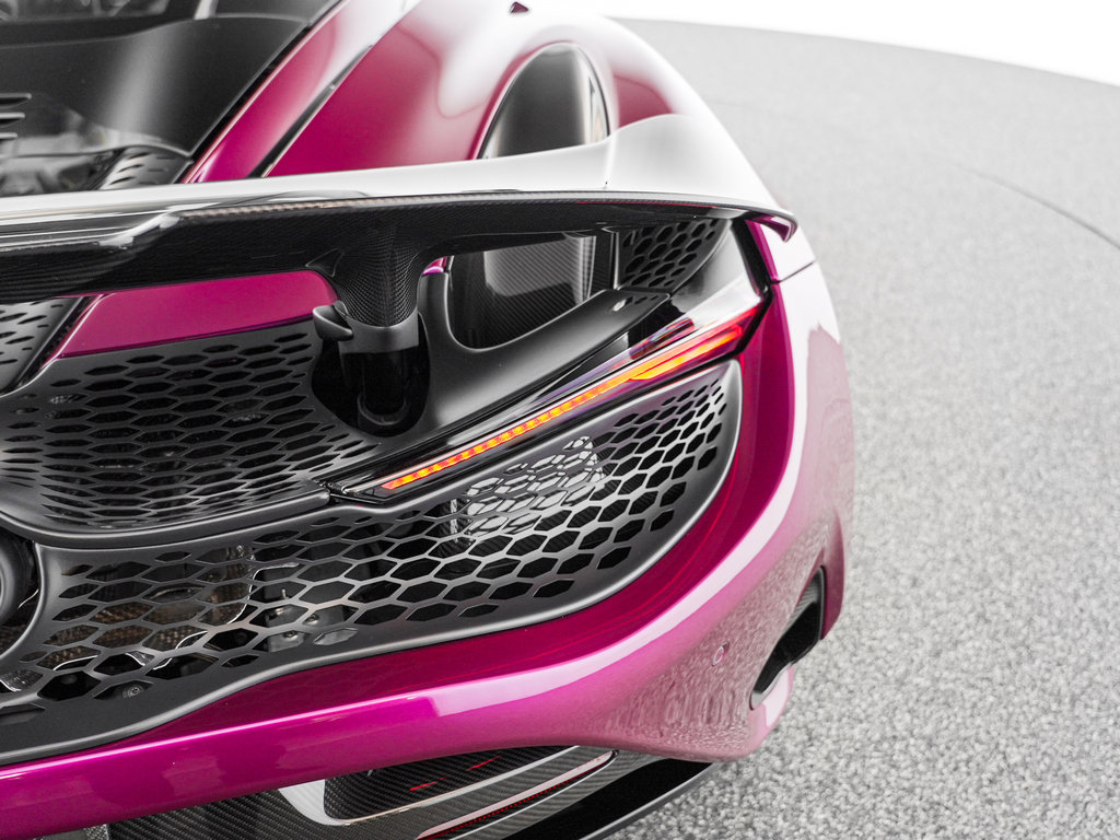 New 2027 McLaren 750S RWD image 37