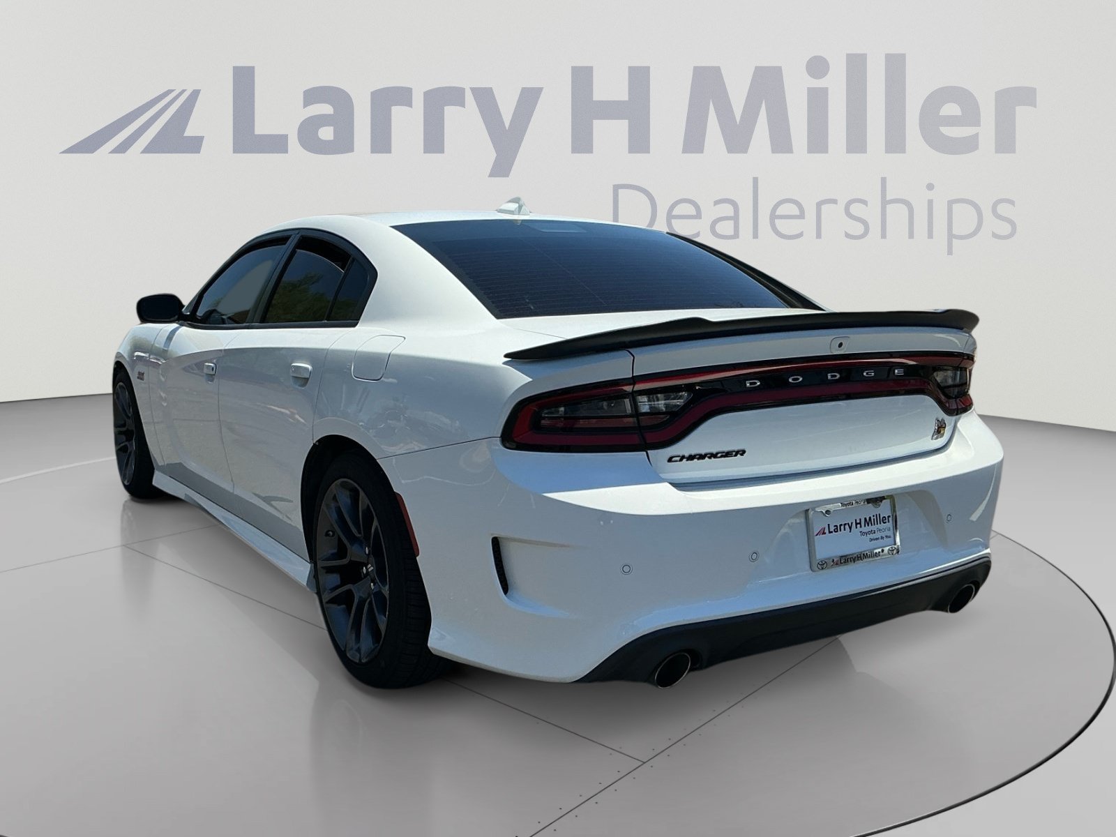 Used 2023 Dodge Charger Scat Pack w/ Plus Group RWD image 3