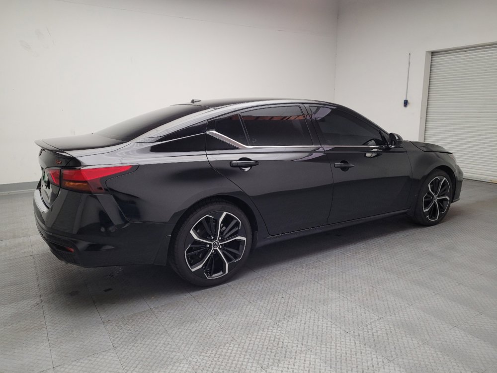 Used 2023 Nissan Altima 2.5 SR w/ SR Premium Package image 10