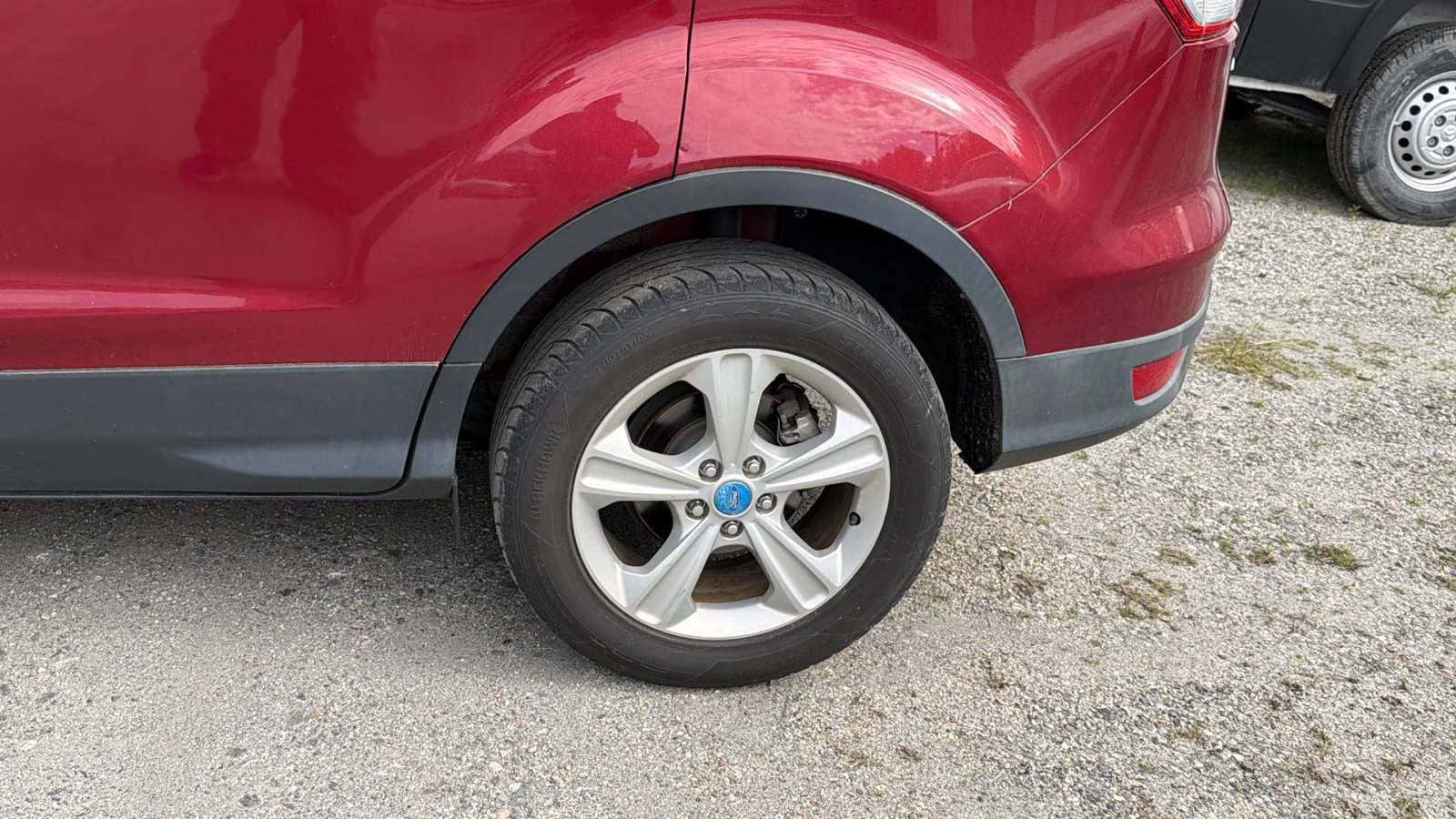 Used 2013 Ford Escape SE image 12