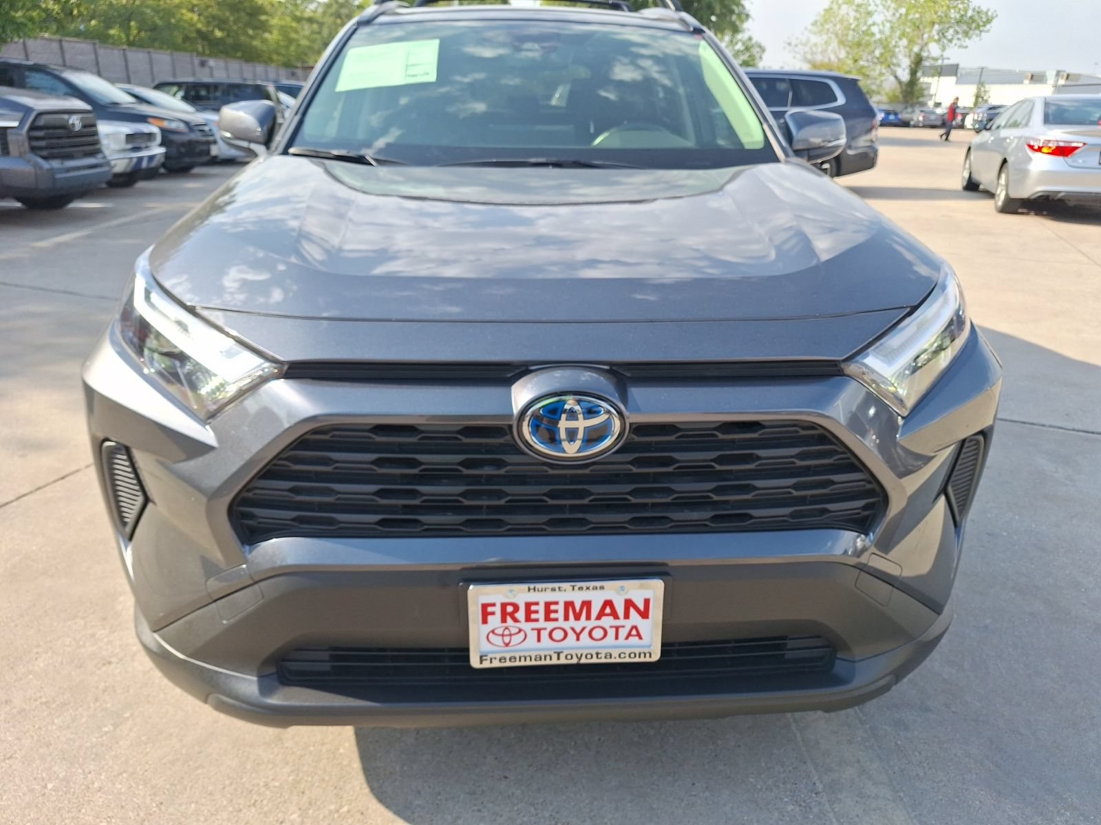 Used 2024 Toyota RAV4 XLE w/ Convenience Package AWD/4WD image 9