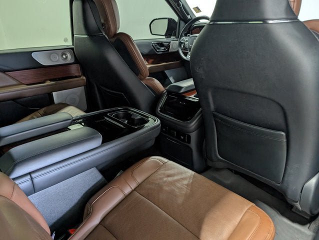 Used 2024 Lincoln Navigator L Reserve w/ Equipment Group 201A AWD/4WD image 20