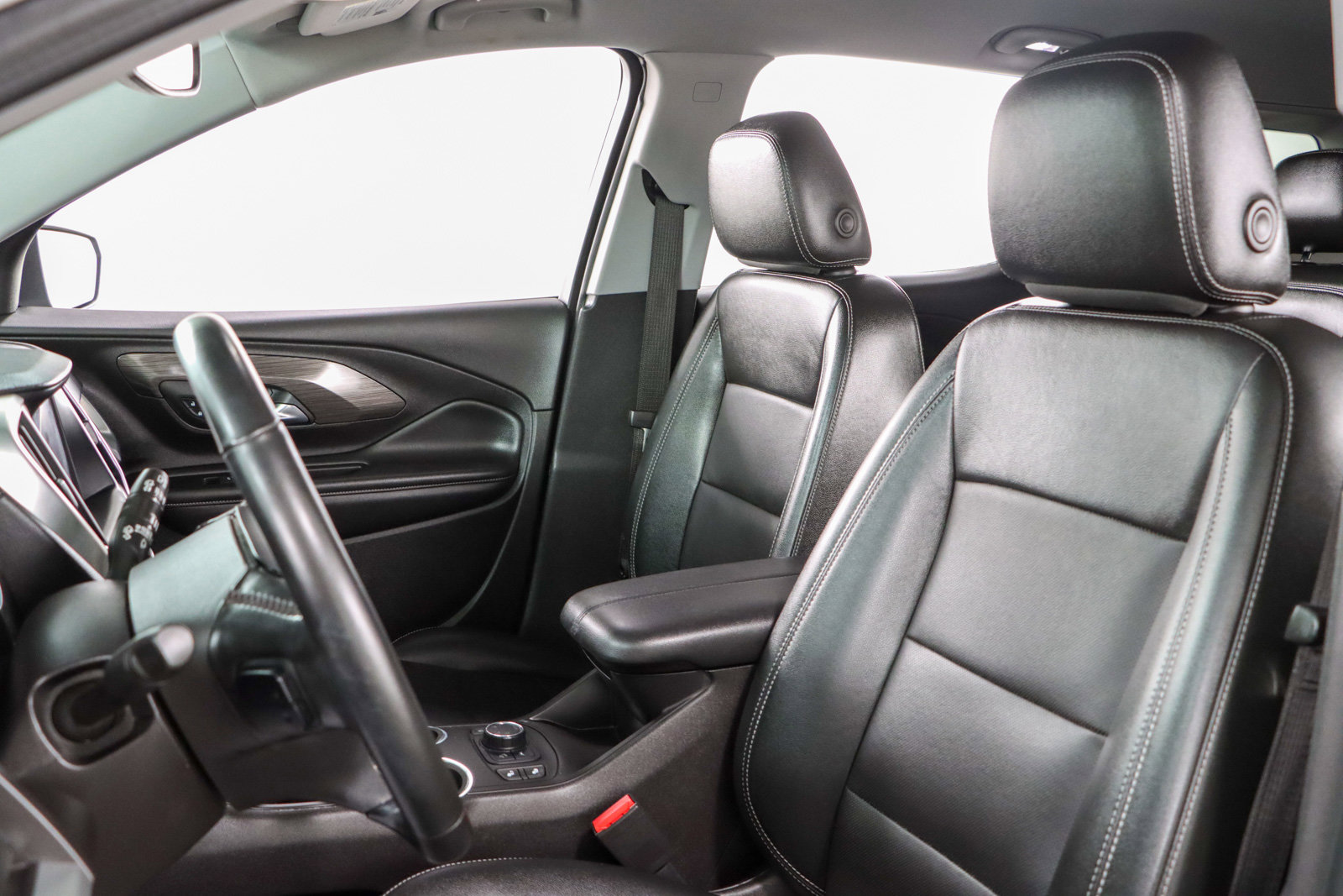Used 2024 GMC Terrain SLT AWD/4WD image 23