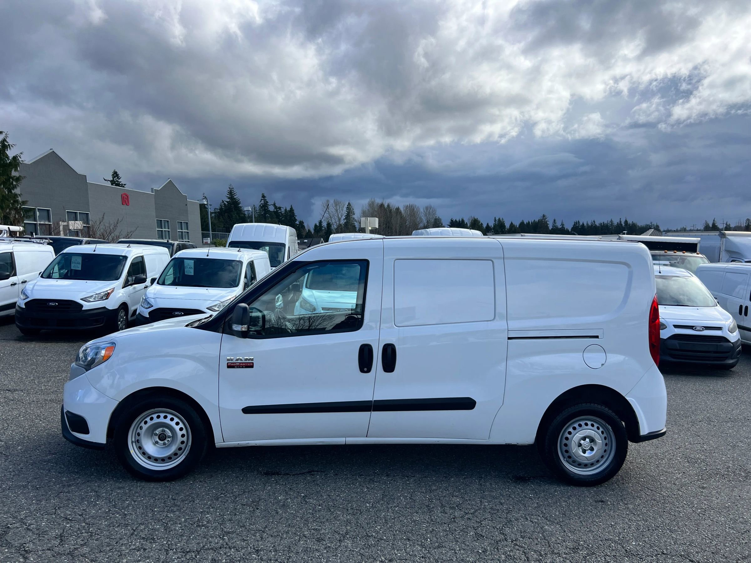 Used 2022 RAM ProMaster City Wagon image 4