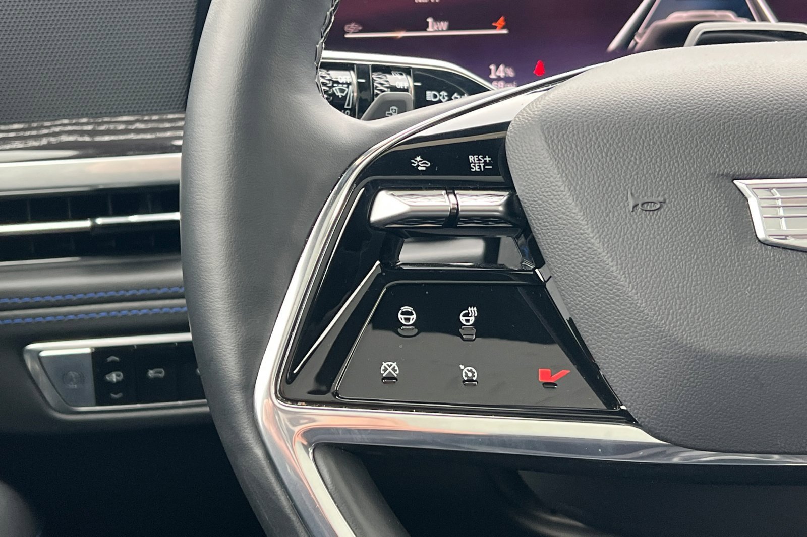 Used 2025 Cadillac Escalade IQ Luxury 1 image 34