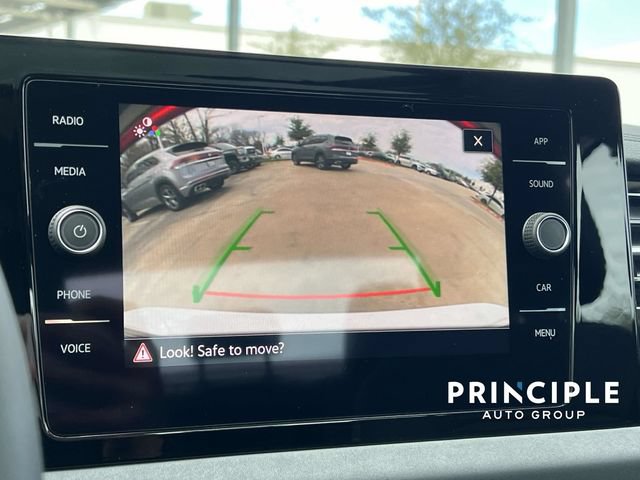 Used 2026 Volkswagen Jetta SE FWD image 23