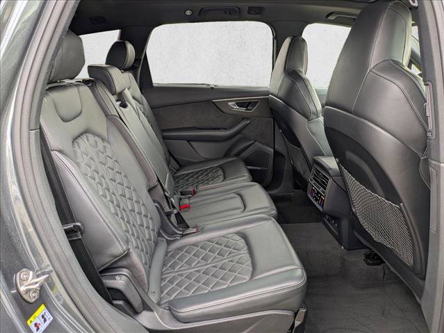 Used 2021 Audi SQ7 Premium Plus w/ Executive Package image 22
