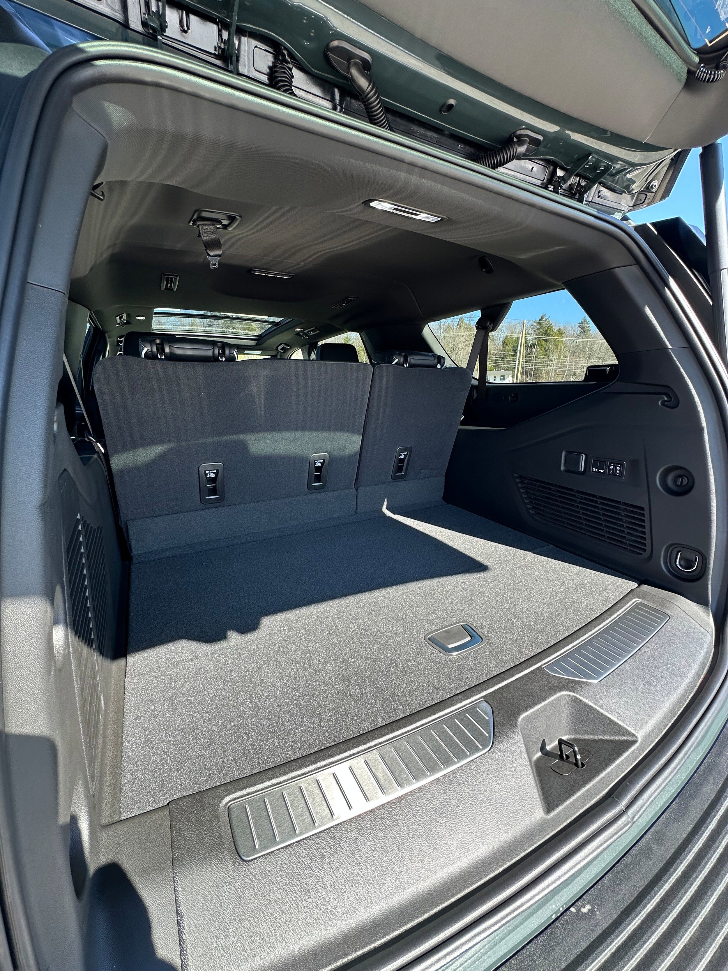 New 2026 GMC Yukon XL AT4 Ultimate AWD/4WD image 35