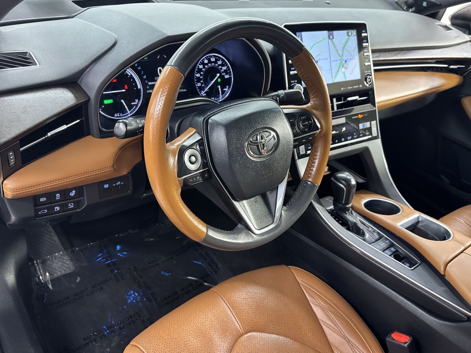 Used 2020 Toyota Avalon Limited w/ Advanced Safety Package FWD image 13