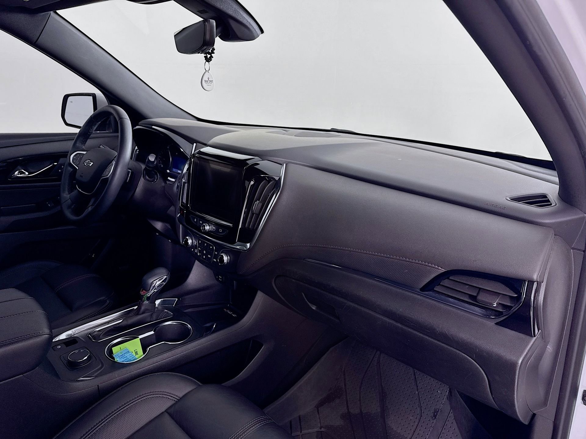 Used 2023 Chevrolet Traverse RS w/ LPO, Floor Liner Package image 32