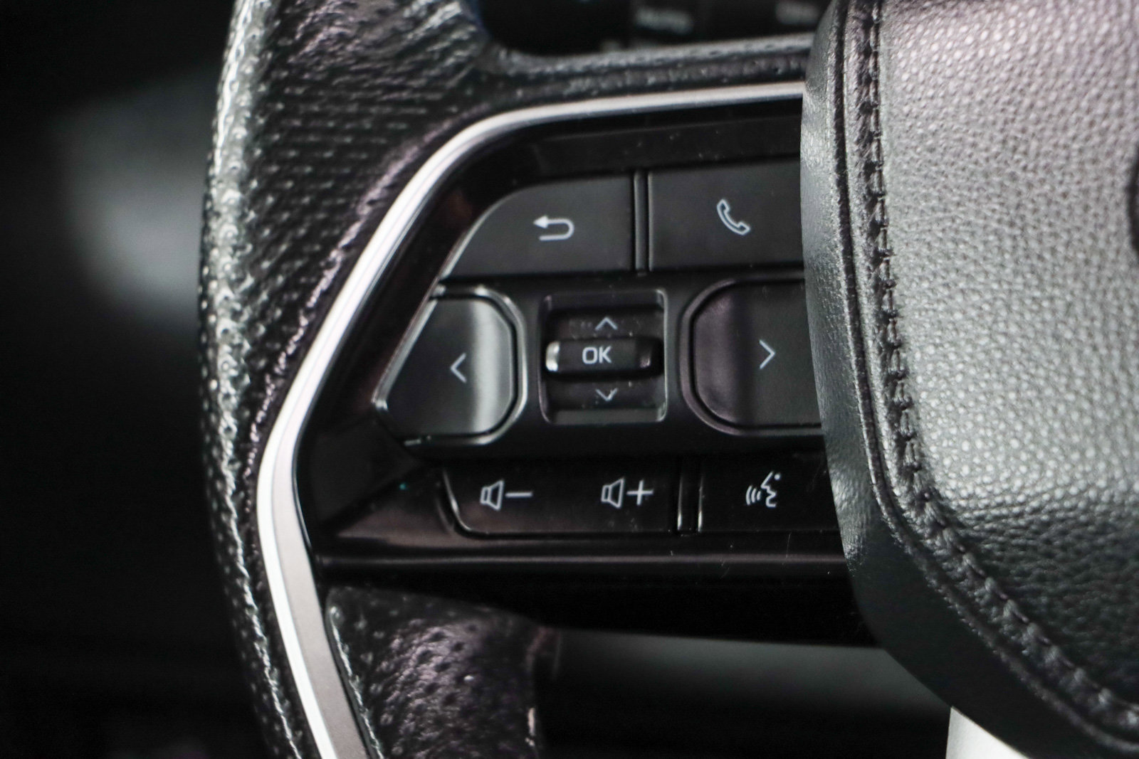 Used 2023 Toyota Tundra Platinum image 14