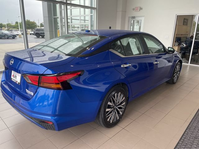 Used 2025 Nissan Altima 2.5 SV FWD image 34