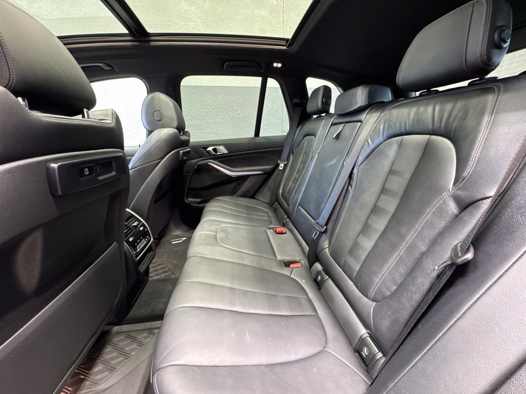 Used 2021 BMW X5 xDrive40i w/ M Sport Package AWD/4WD image 20