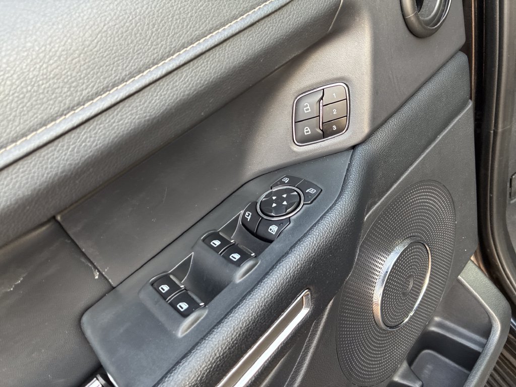 Used 2024 Ford Expedition XLT AWD/4WD image 11