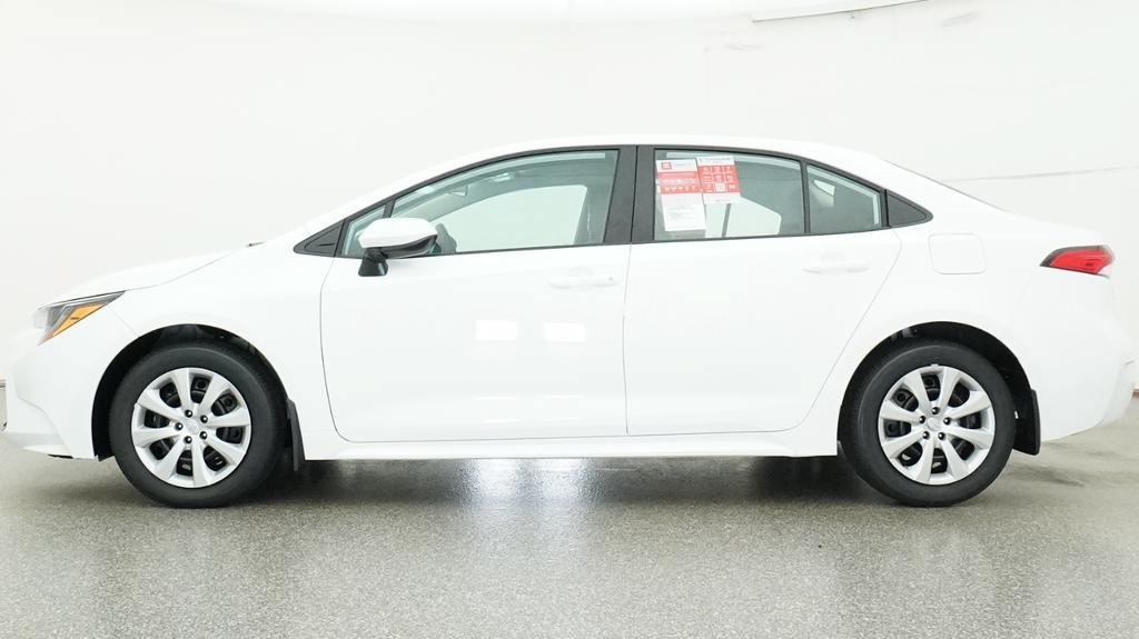 New 2026 Toyota Corolla LE FWD image 2