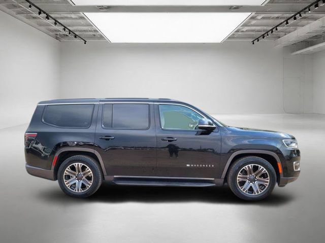 Used 2022 Jeep Wagoneer Series III AWD/4WD image 6
