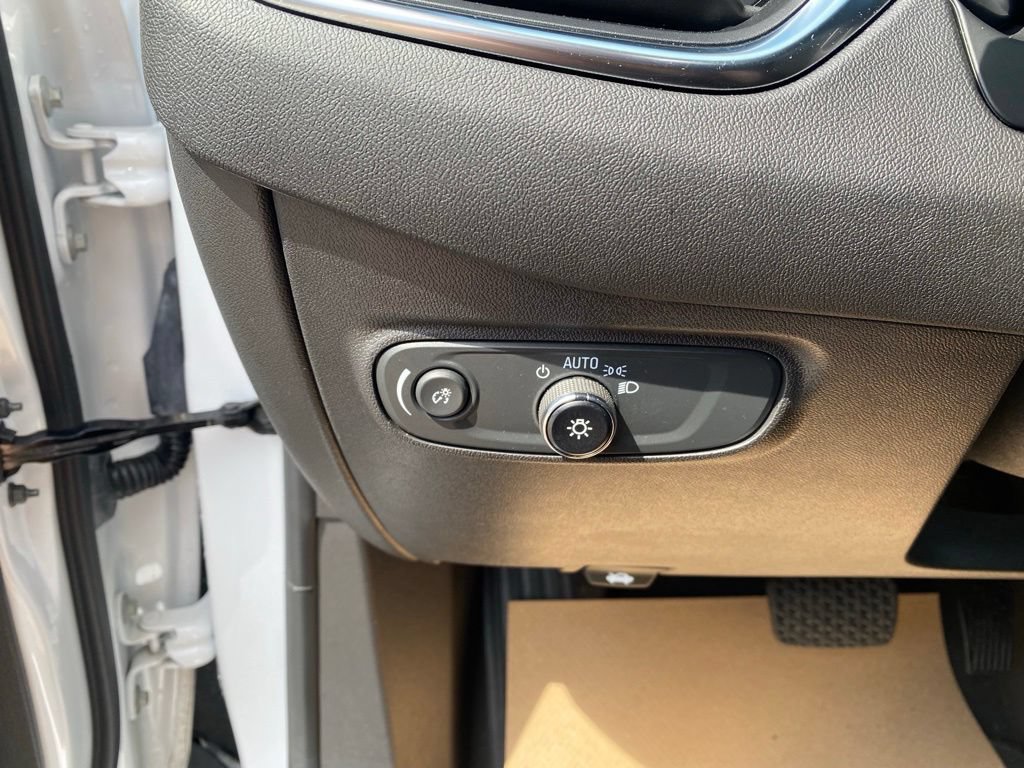 Certified 2024 Chevrolet Equinox LT FWD image 13