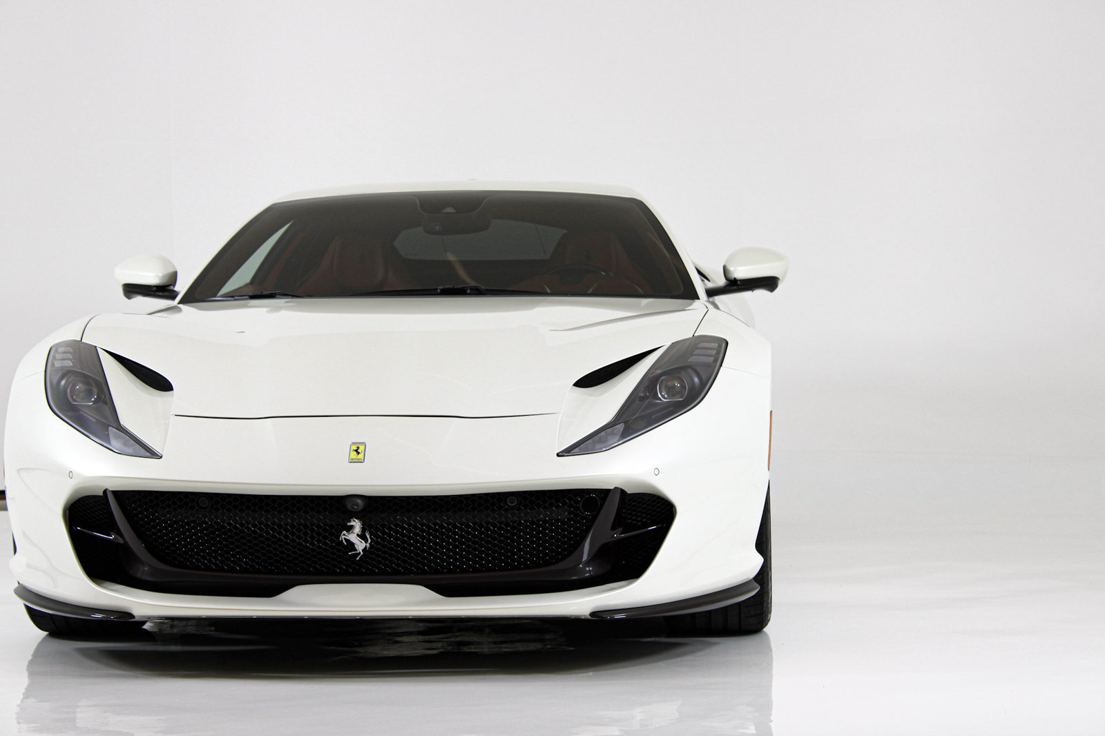 Certified 2020 Ferrari 812 Superfast RWD image 12