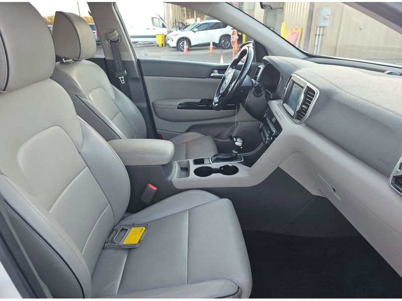Used 2018 Kia Sportage EX image 24