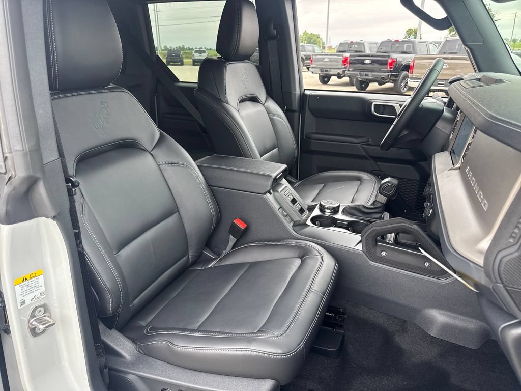 New 2026 Ford Bronco Outer Banks w/ Sasquatch Package AWD/4WD image 12