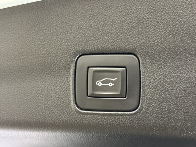 Certified 2022 Chevrolet TrailBlazer RS w/ Sun and Liftgate Package AWD/4WD image 26